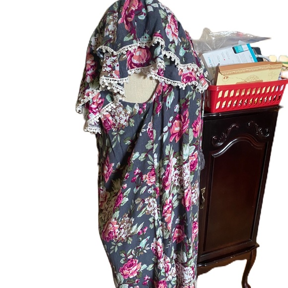 KORI America floral design dress   Size Medium - Picture 3 of 6